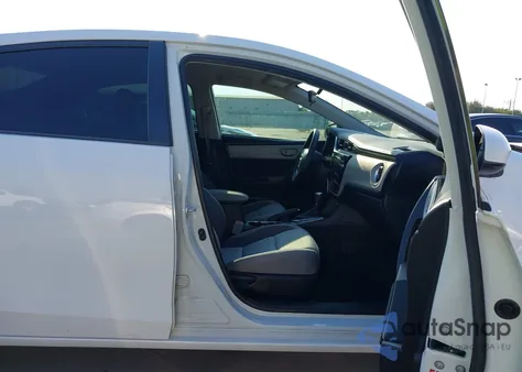 2017 Toyota Corolla Le z USA, uszkodzony, nr VIN 5YFBURHE4HP707590